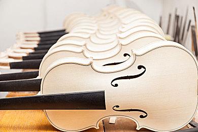 像素风复古FPS《潮流特警队》 现已在Steam发售